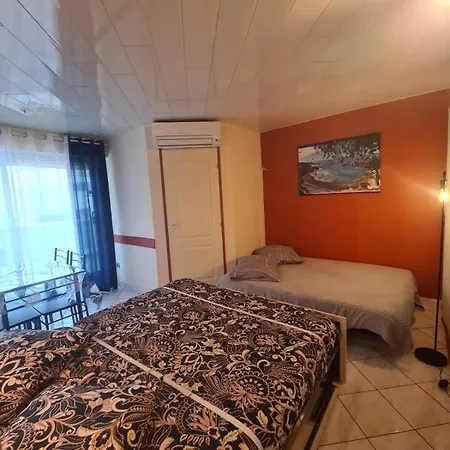 Elegant 30 M2 Dans 4 Etoiles דירה אגדה